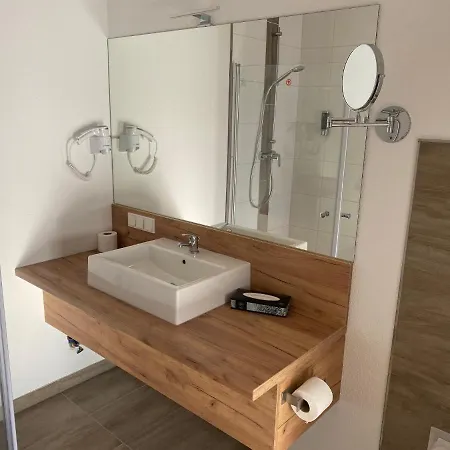 Apartmenthaus Krone Wohnen Mit Herz Bexbach Eksteriør billede